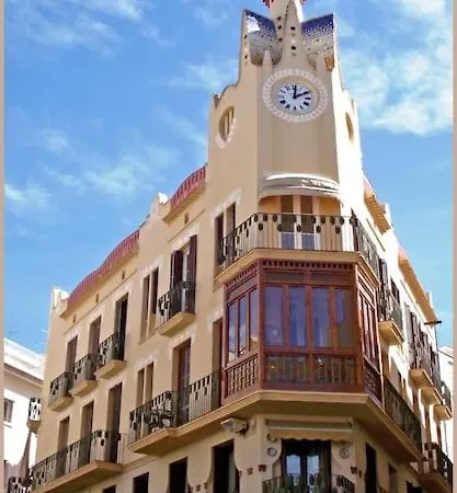 Hola! - Centric * Sitges