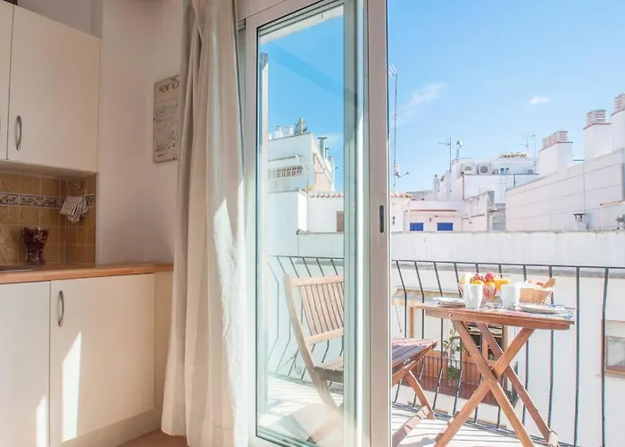 Hola! - Centric * Sitges